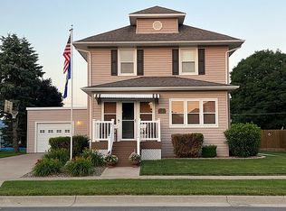 34 N Amos St, Preston, IA 52069