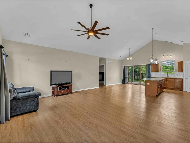 3327 Merced Dr — Photo 6