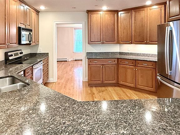 4th image of 3 Harborlight Cir Unit 3