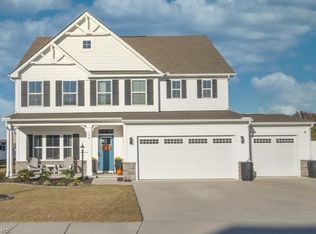 104 Steppeside Ln, Moyock, NC 27958