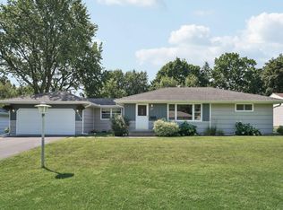 2919 W 87th St, Bloomington, MN 55431
