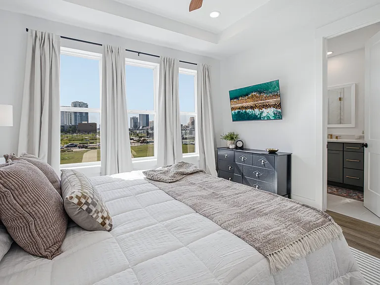 2044 Prudential Dr — Photo 19