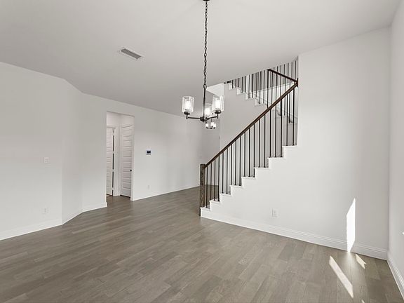 2nd image of 1426 Colorado Rd