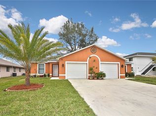 1423/1425 SW 48th Ter, Cape Coral, FL 33914