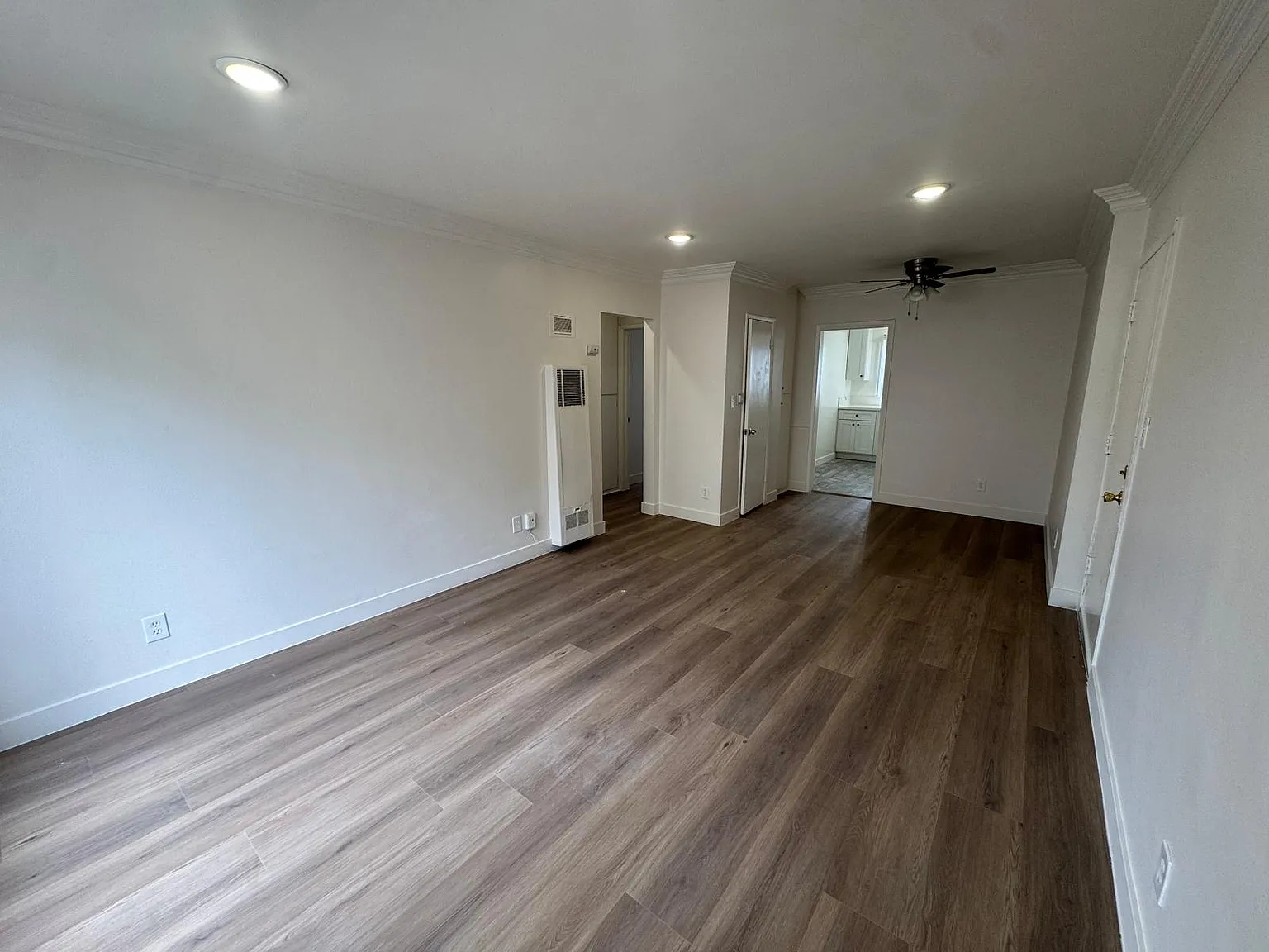 1 bed, 650 sqft, $2,100 — Photo 4
