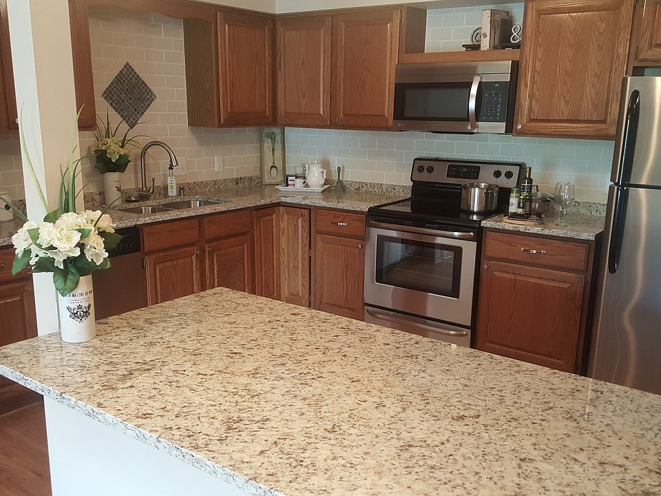 1st image of 1352 Meadowcreek Dr