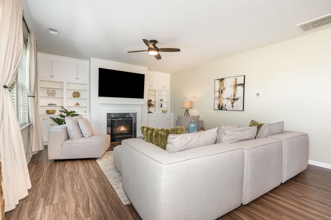 next background image