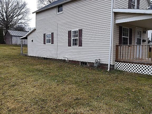 2nd image of 113 W 12th St