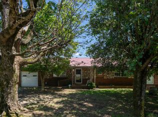 786 Brow Rd, Trenton, GA 30752