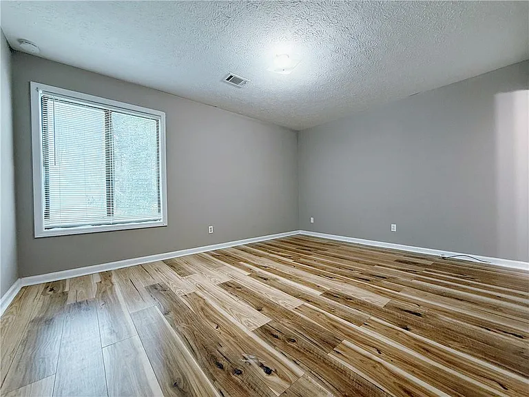 2887 Lakemont Dr SW — Photo 7