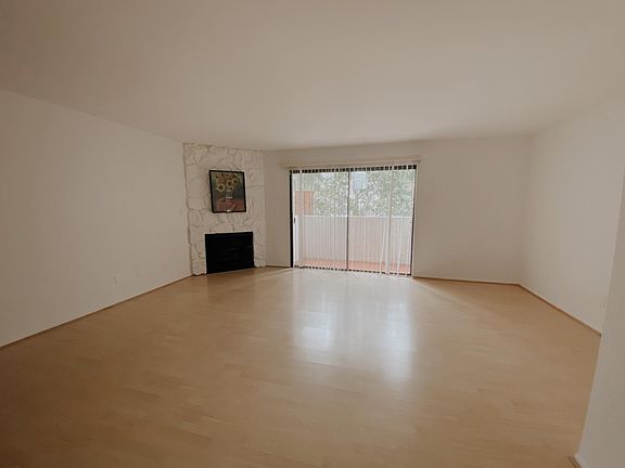 2nd image of 10619 Landale St