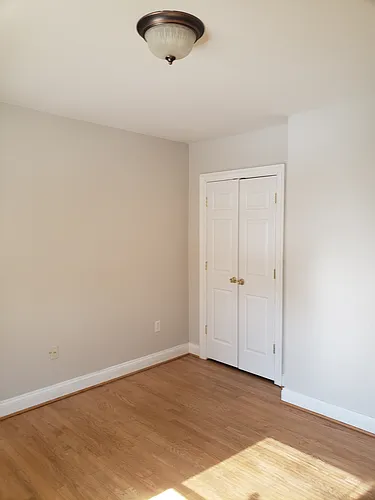 609 Douglass Ave Photo 1
