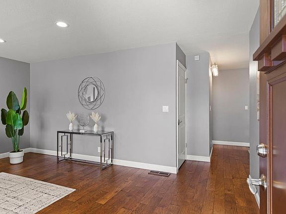 3rd image of 4868 Tonino Dr APT 116