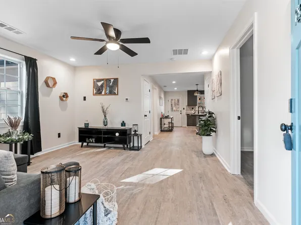 2525 Hood Ave NW, Atlanta, GA 30318
