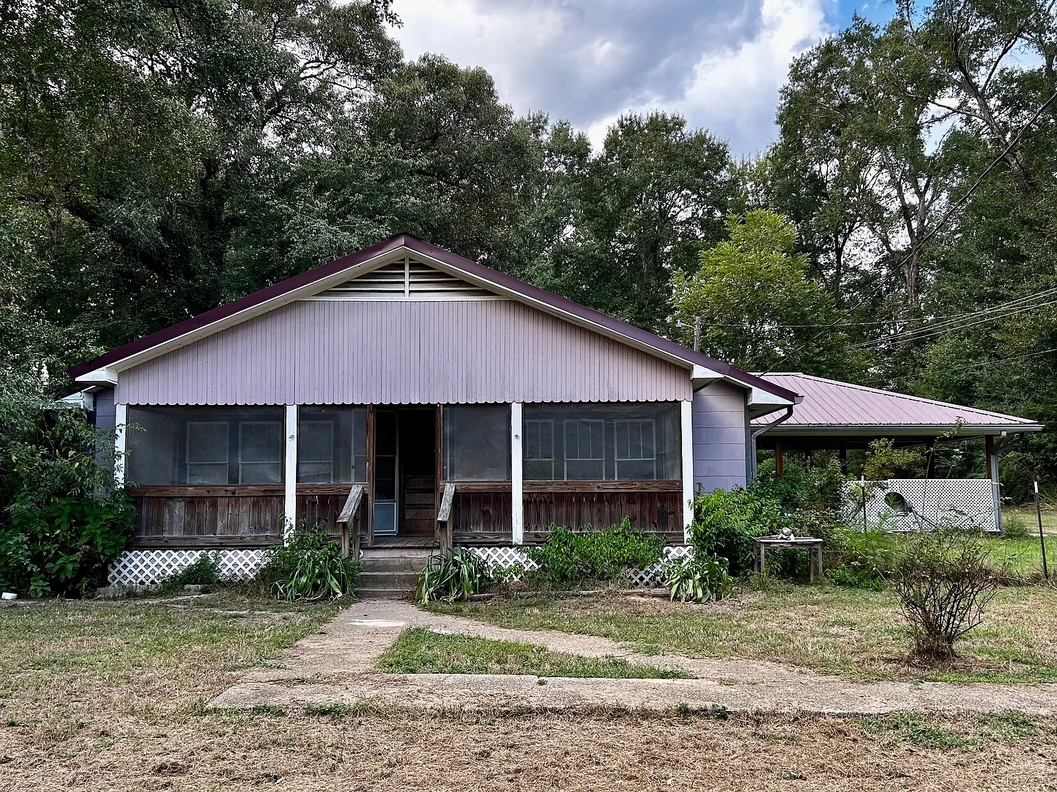 2 bed, 1.5 bath, 1699 sqft, $1,000 — Photo 1