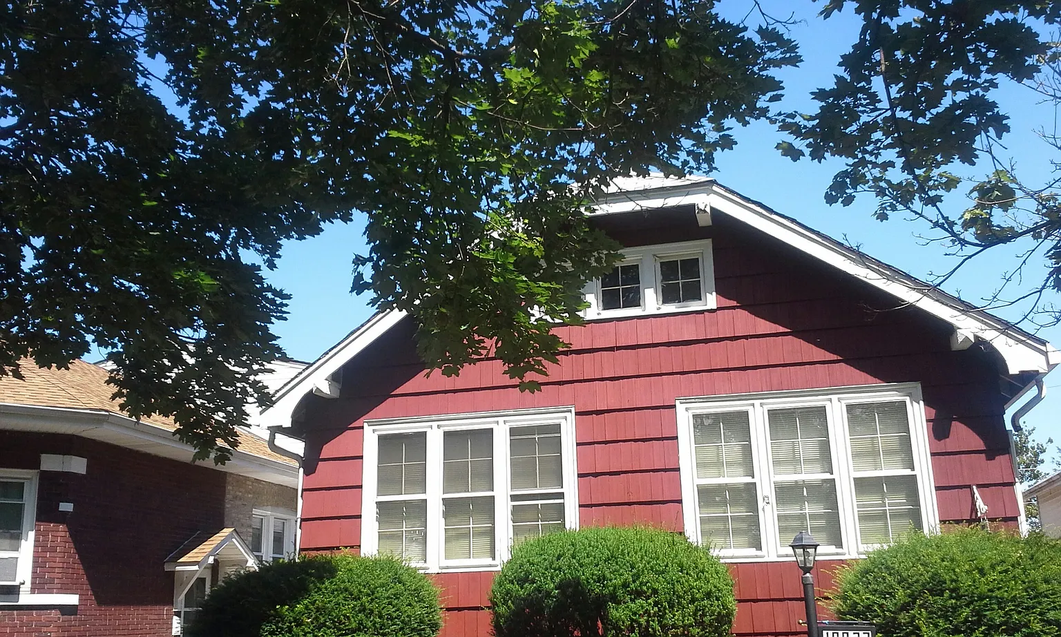 10023 S Yale Ave photo 1
