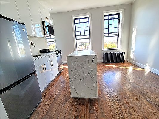 4th image of 43-07 31st Ave #F