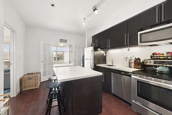 Sold by Compass | media 4