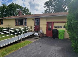 213 Bartlett Ave, Liverpool, NY 13088
