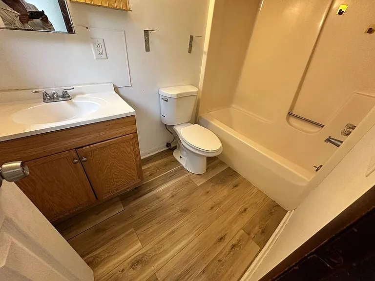 1025 Lynn Ave — Photo 4