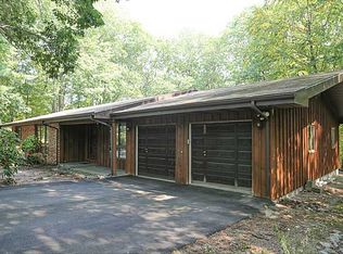 23 Latham Farm Rd, Smithfield, RI 02917