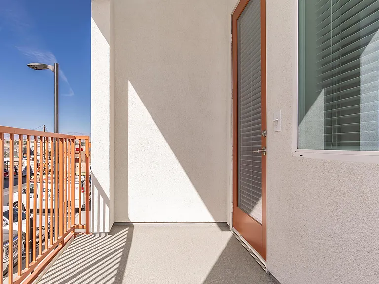 Agate at Palm Desert Apartment Homes — Photo 54