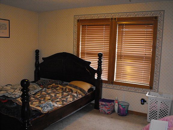 5th image of 346 W Elm St