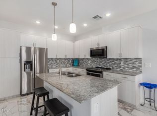 2335 E Huntington Dr, Phoenix, AZ 85040