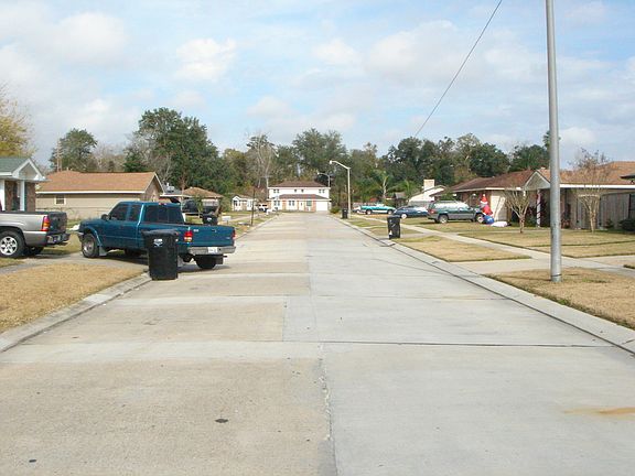 2nd image of 2224 W Christie Dr