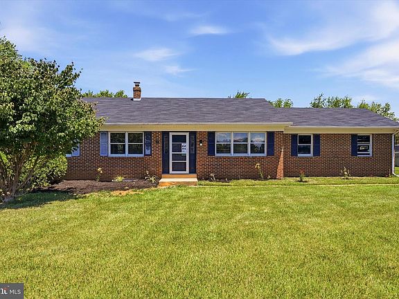 2nd image of 305 White Pine Dr