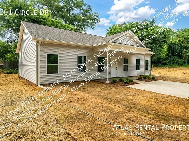 3201 Circle Dr — Photo 3