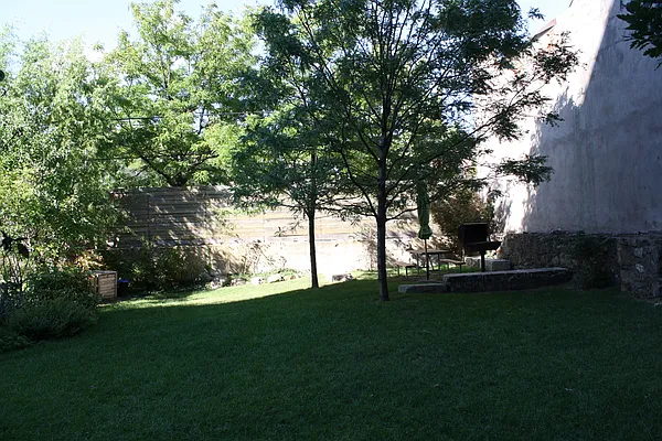 Sold by iList, LLC | media 1
