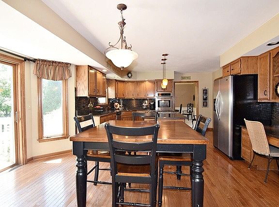 5th image of 1236 Averill Dr
