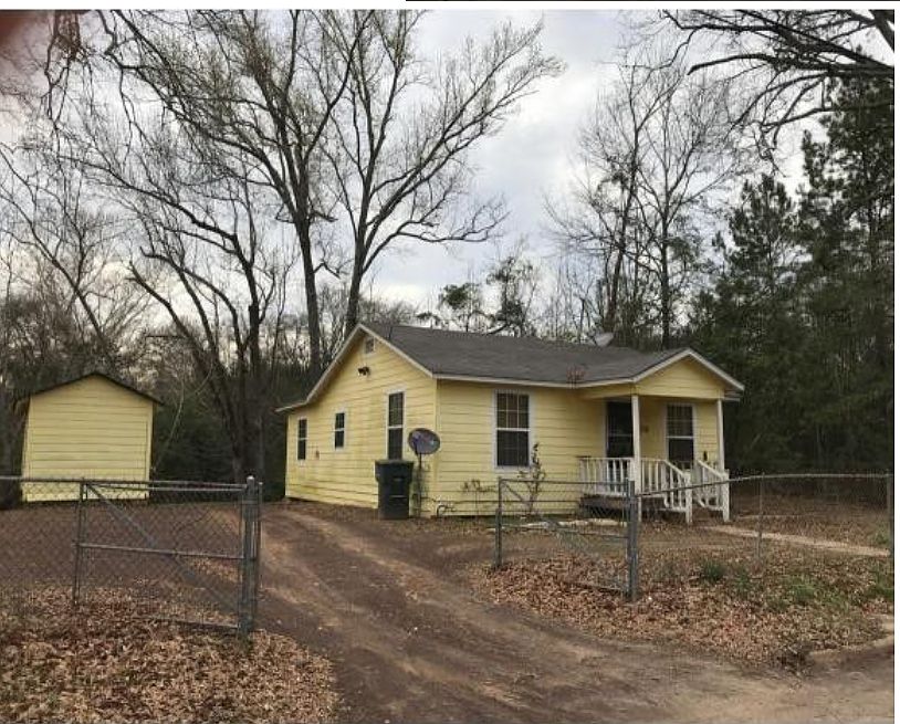 1st image of 318 Muckleroy St