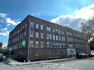 202 W Sedgwick St #100, Philadelphia, PA 19119