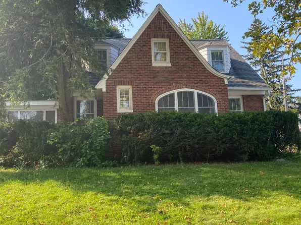 1130 Hall St SE, Grand Rapids, MI 49507