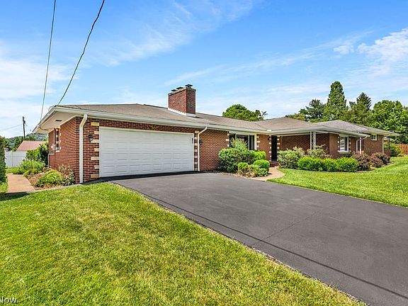 2nd image of 512 Briarcliff Ct