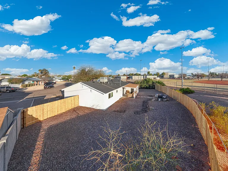 6601 E Latham St — Photo 48
