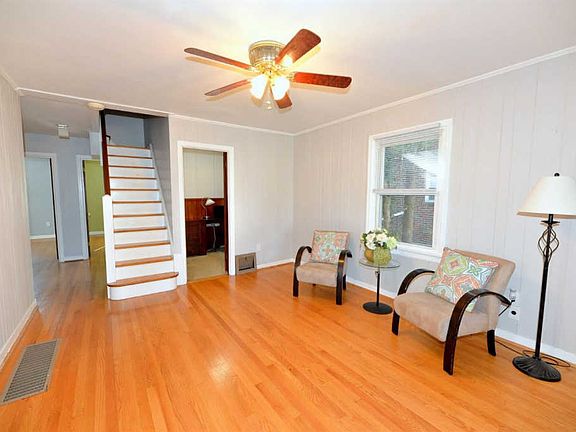 5th image of 4405 Duneden Ave