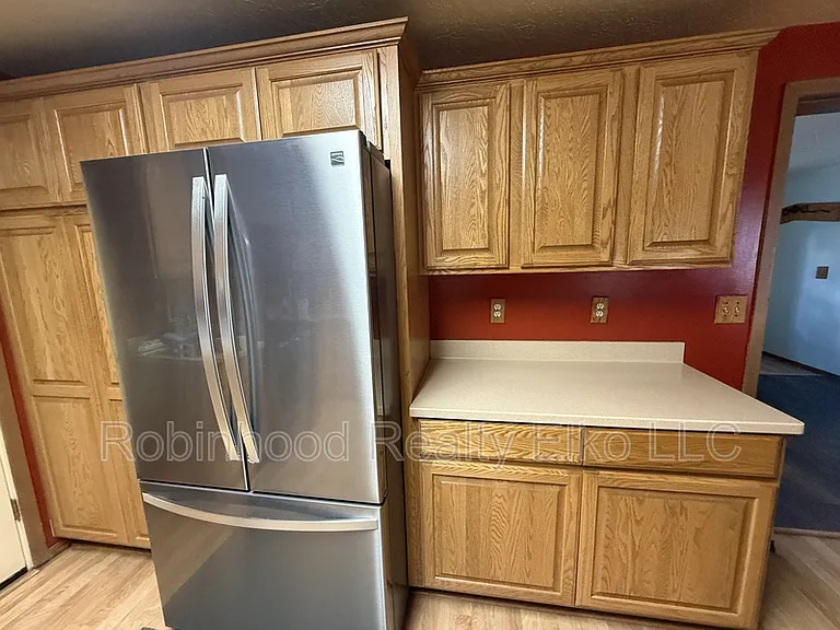 942 Bronco Dr — Photo 13