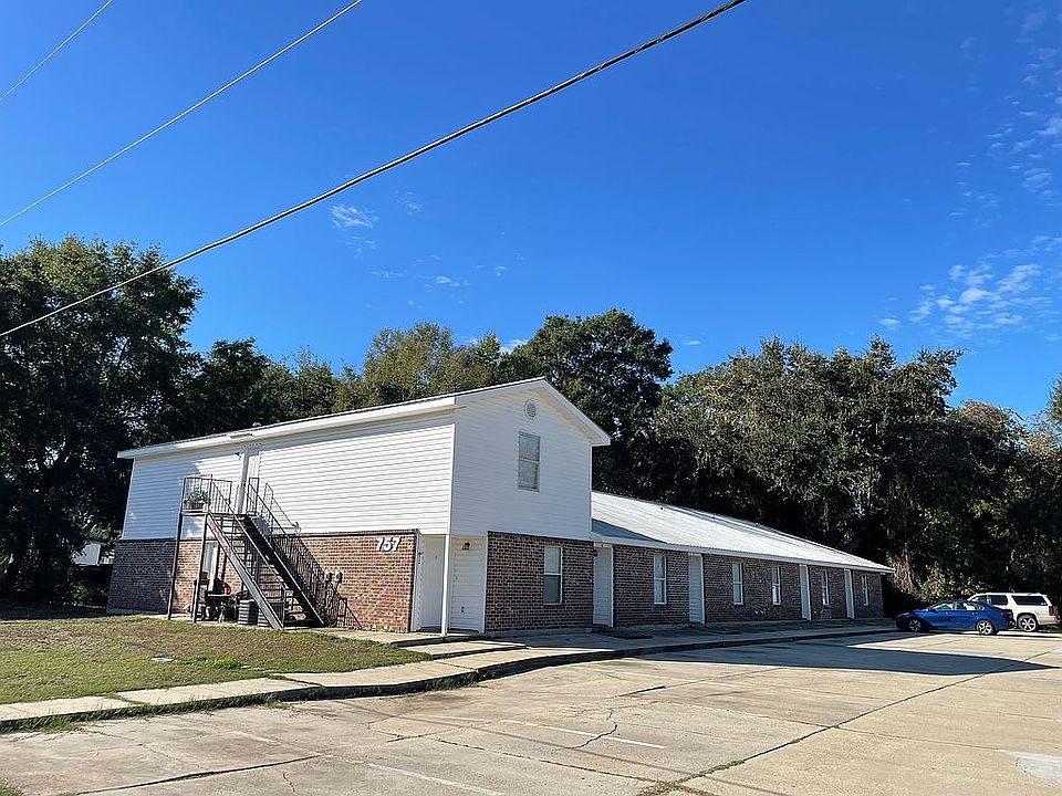 2nd image of 757 Oakleigh Ave