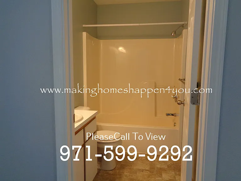 Upstairs Spare Bathroom