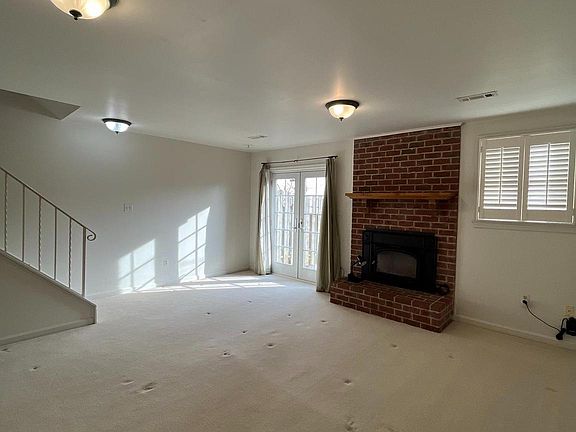 5th image of 2111 N Tazewell Ct