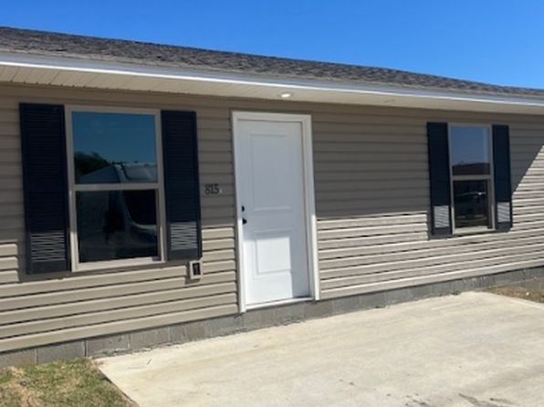 823 E 8th Ave #B, Paragould, AR 72450 – 2-bedroom rental in Paragould