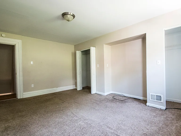 2619 Josephine St — Photo 11
