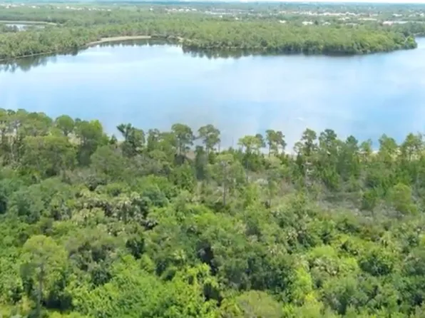 117 SE Via Marbella, Port St Lucie, FL 34984