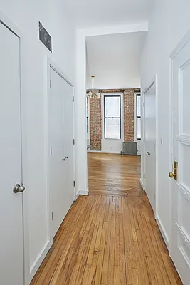 Rented by Compass | media 14