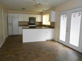 816 Wild Hickory Ln, Ballwin, MO 63021