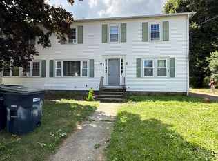 15 Liberty St, Southbridge, MA 01550