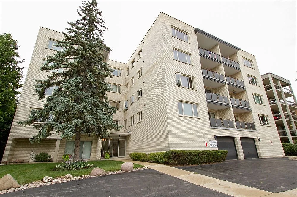 1010 N Harlem Ave APT 205 photo 1
